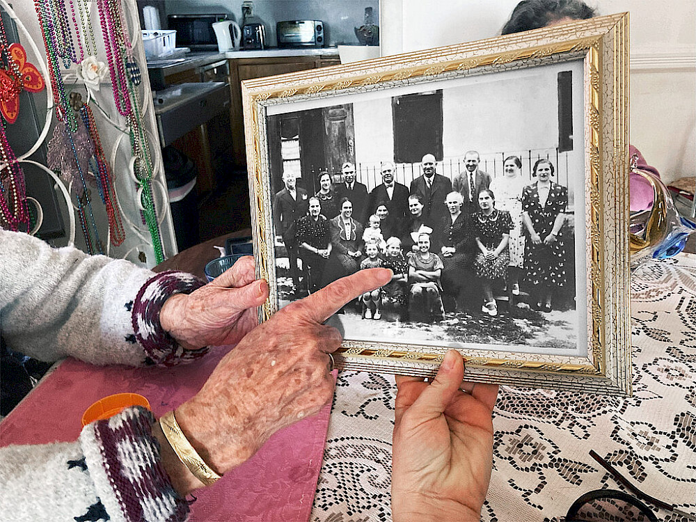 Ausstellung Mandy Gehrt – YOU ARE LOOKING AT ONE